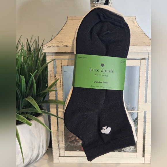 kate spade Accessories - Kate Spade Black, Cream & Grey Quarter Socks Pk Of 6